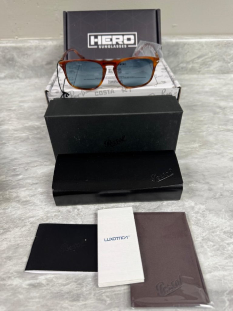 Persol | New | 3059s | 3059s 96 - S3 | Terra Di Sienna | Light Blue